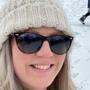 Meet your Posher, Stacy